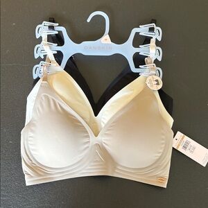 NWT 3-Pk Danskin Gel Bonded Wireless Lounge Bras - Sz. M